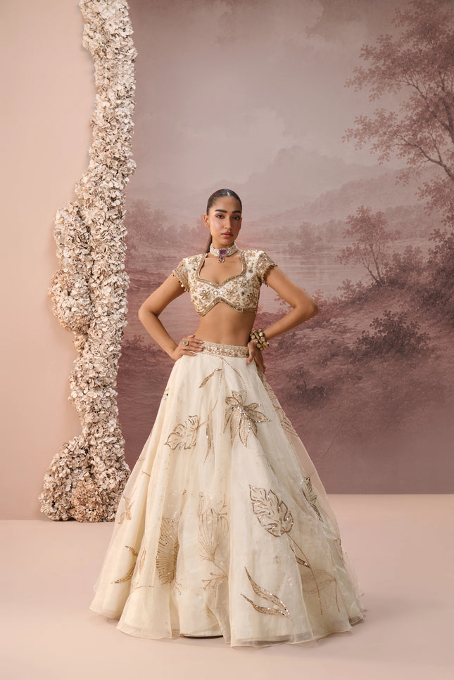 ELARIA LEHENGA SET